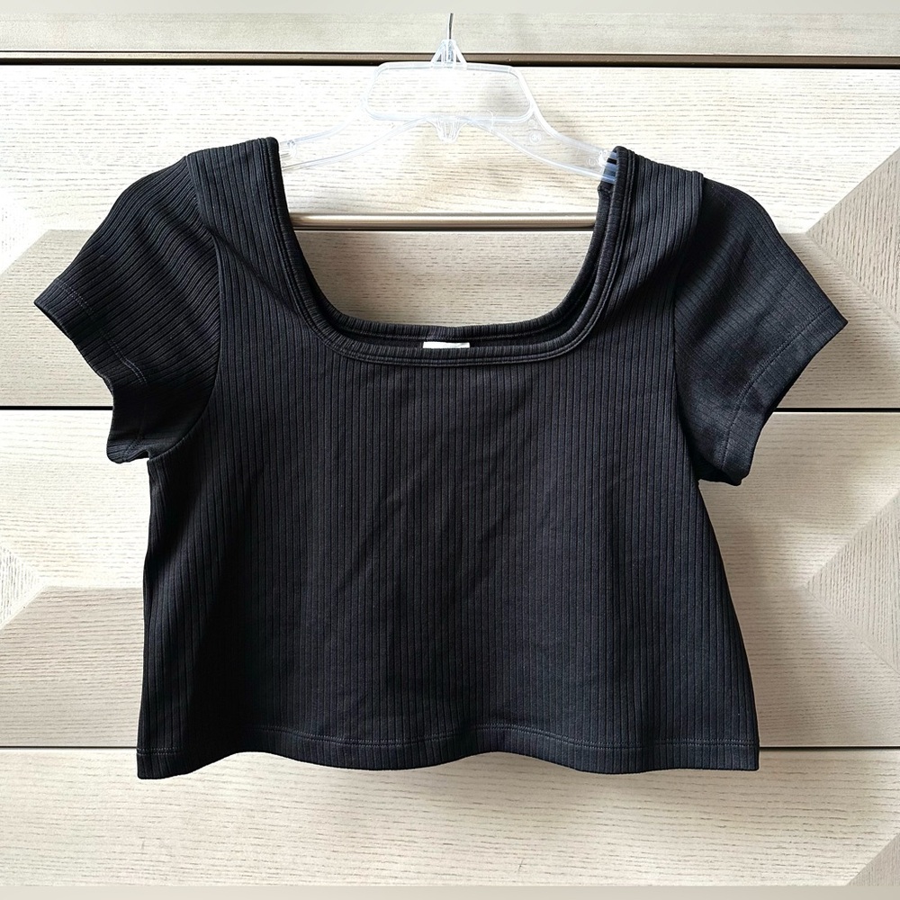 PINK Victoria's Secret Black Ribbed Crop Top- Size L